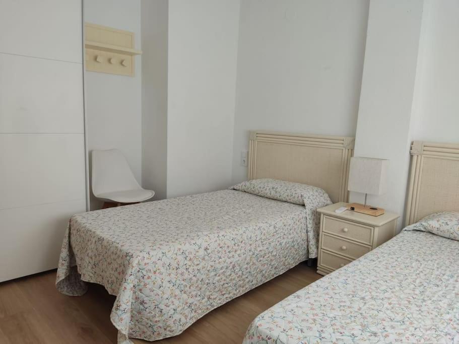 Acogedor Apartamento En La Playa Playa de Gandia Exteriör bild